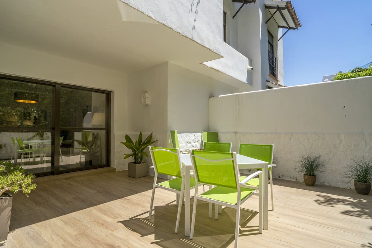 Ground Floor Apartment in Estepona — photo 7 of 10