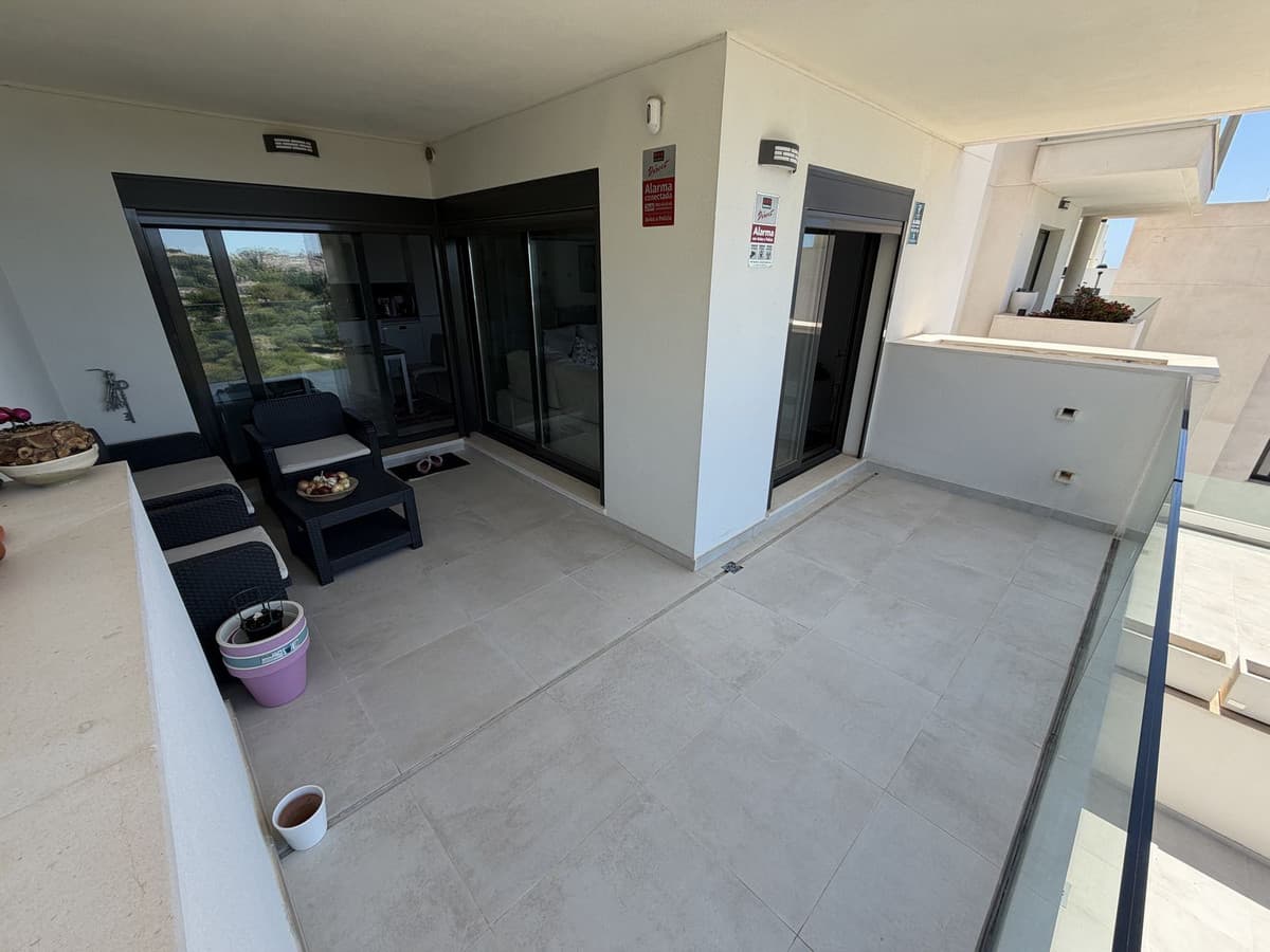 Middle Floor Apartment in Benalmadena — photo 3 of 10