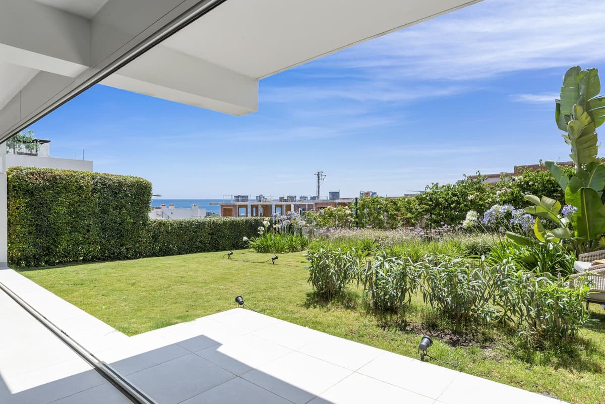 Ground Floor Apartment in Estepona — photo 7 of 10