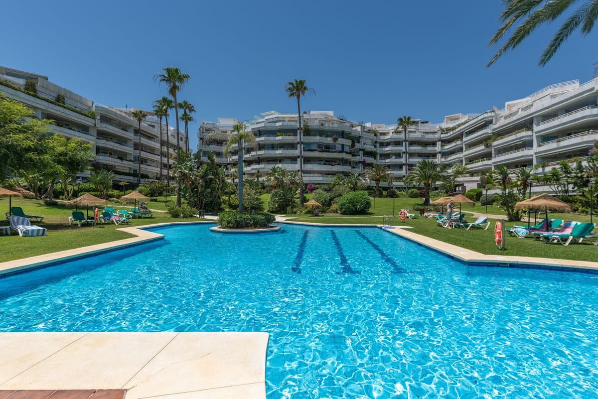 Ground Floor Apartment in Marbella — photo 2 of 10