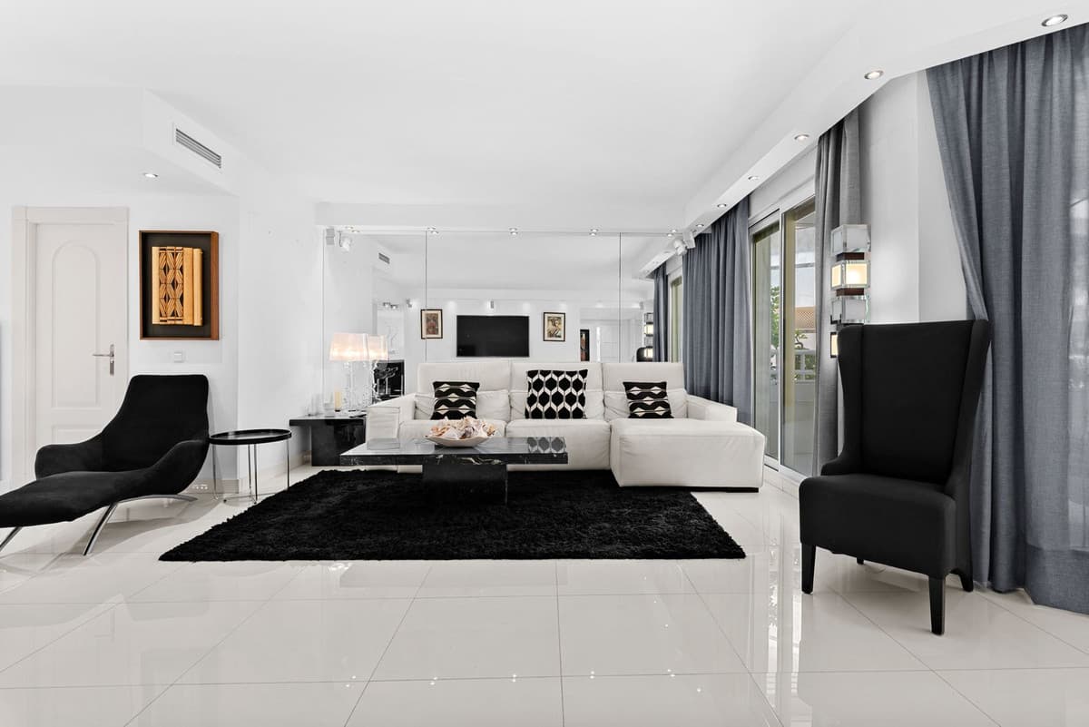 Ground Floor Apartment in Marbella — photo 4 of 10