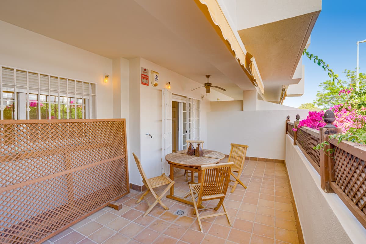 Ground Floor Apartment in The Golden Mile — photo 4 of 10