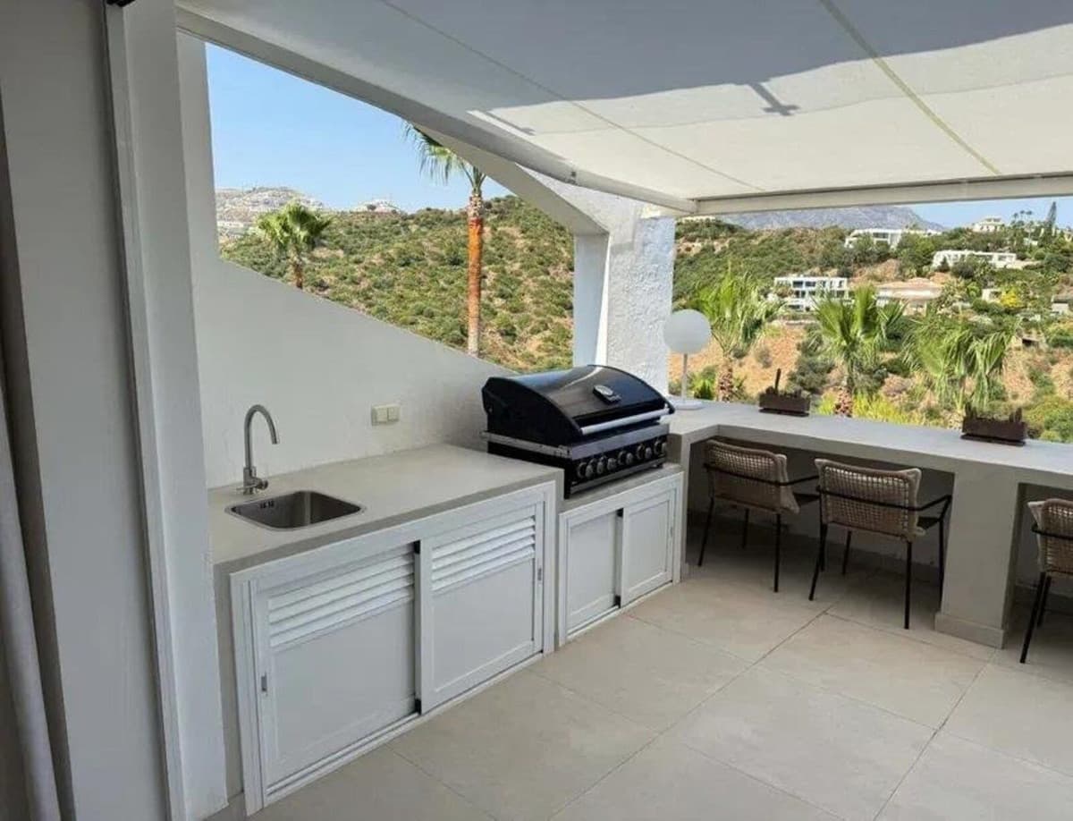 Penthouse Duplex in La Quinta — photo 2 of 10