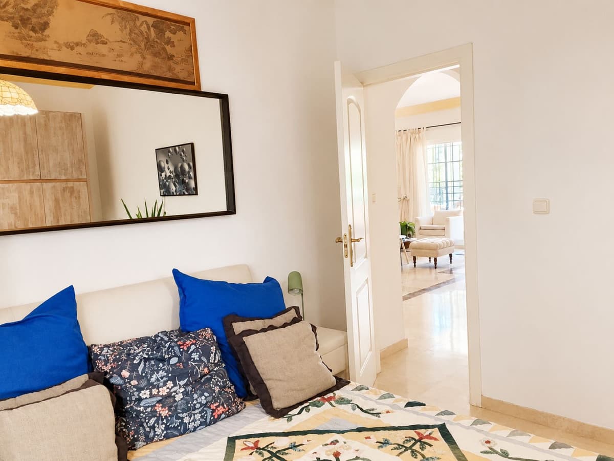 Ground Floor Apartment in Nueva Andalucía — photo 9 of 10