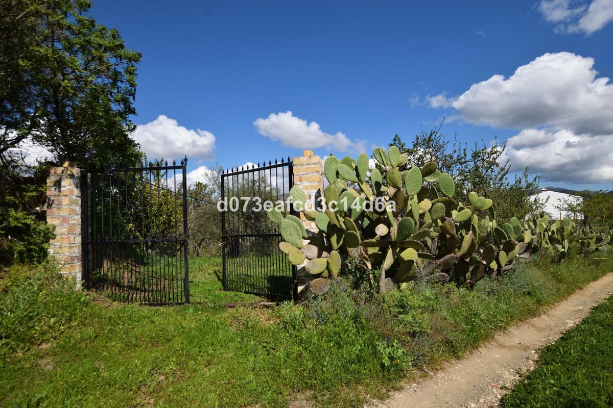 Cortijo in Cartajima — photo 1 of 10