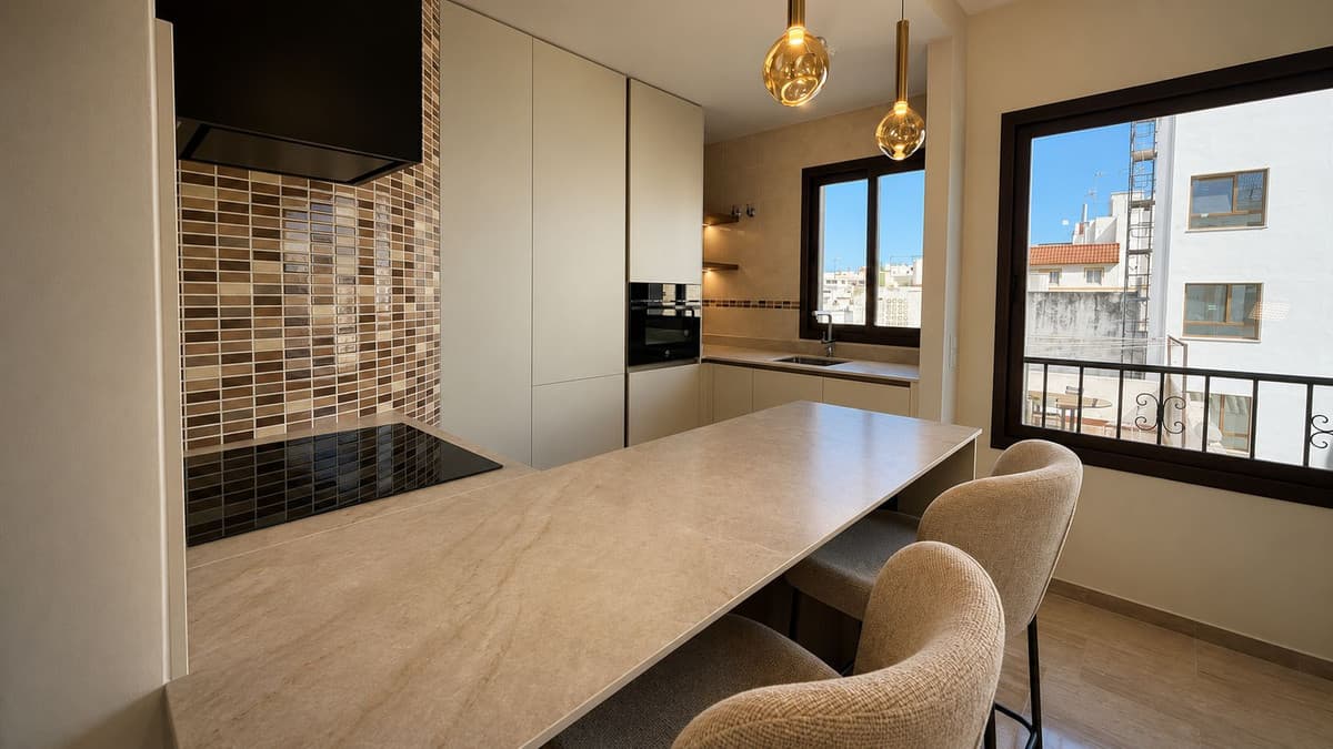 Middle Floor Apartment in Estepona — photo 4 of 10
