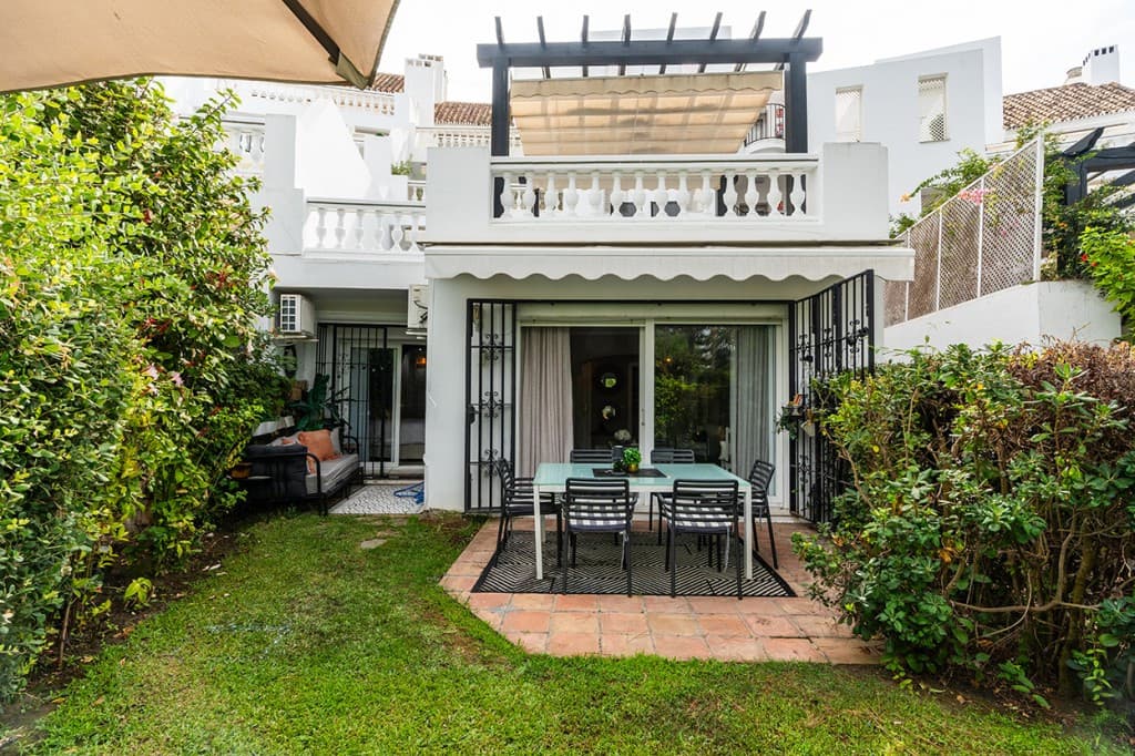 Ground Floor Apartment in Marbella — photo 3 of 10