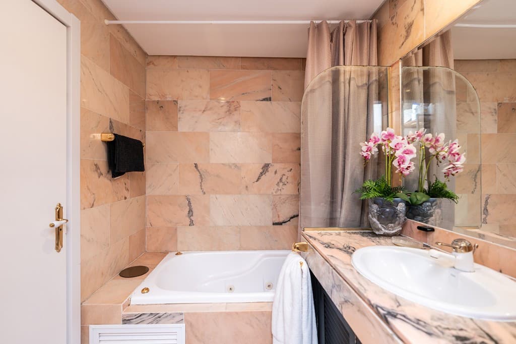 Ground Floor Apartment in Marbella — photo 10 of 10
