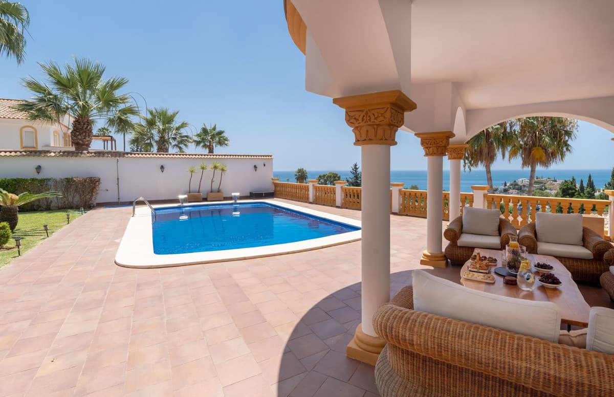 Detached Villa in Benalmadena Costa — photo 1 of 10