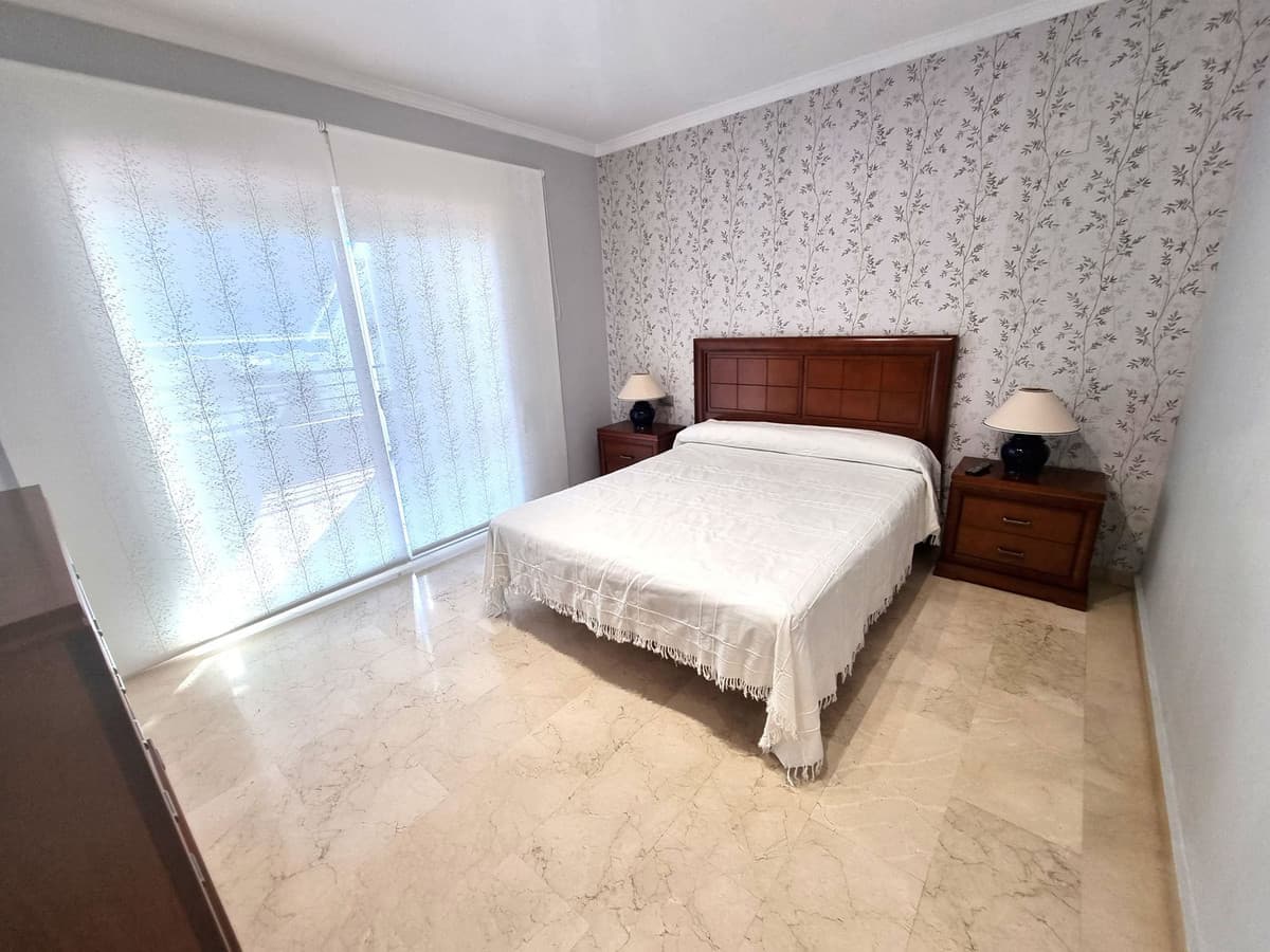 Middle Floor Apartment in Puerto Banús — photo 4 of 10