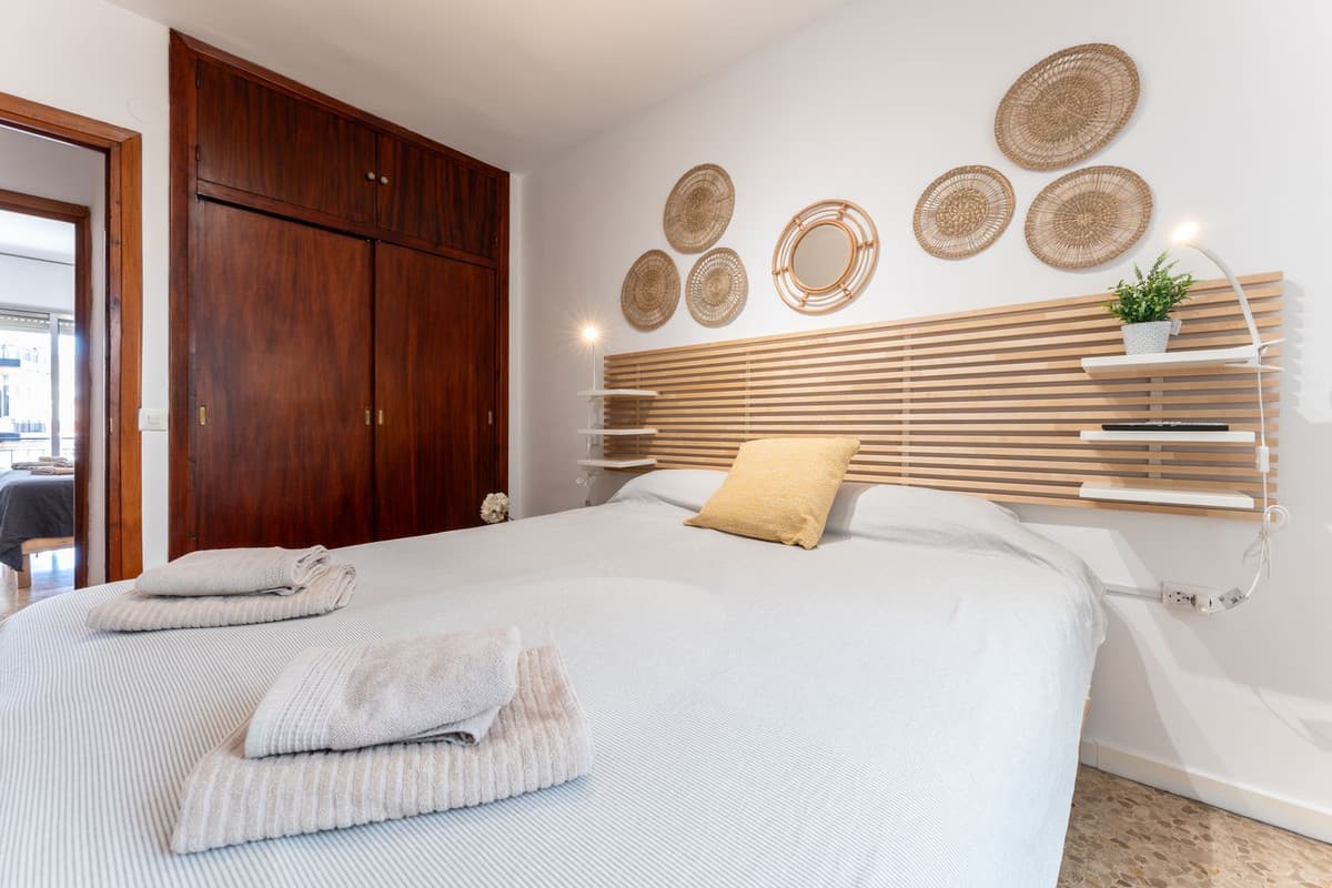 Middle Floor Apartment in Málaga Centro — photo 8 of 10