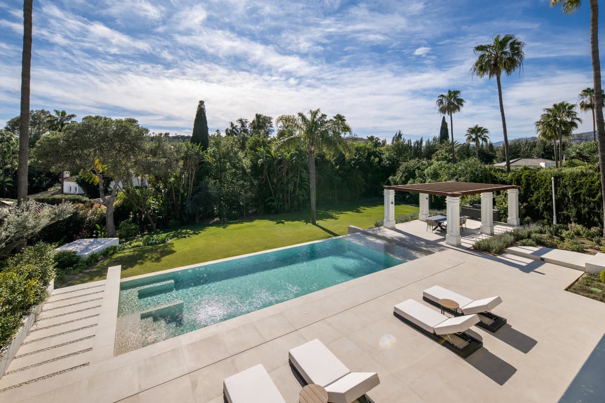 Detached Villa in Nueva Andalucía — photo 9 of 10