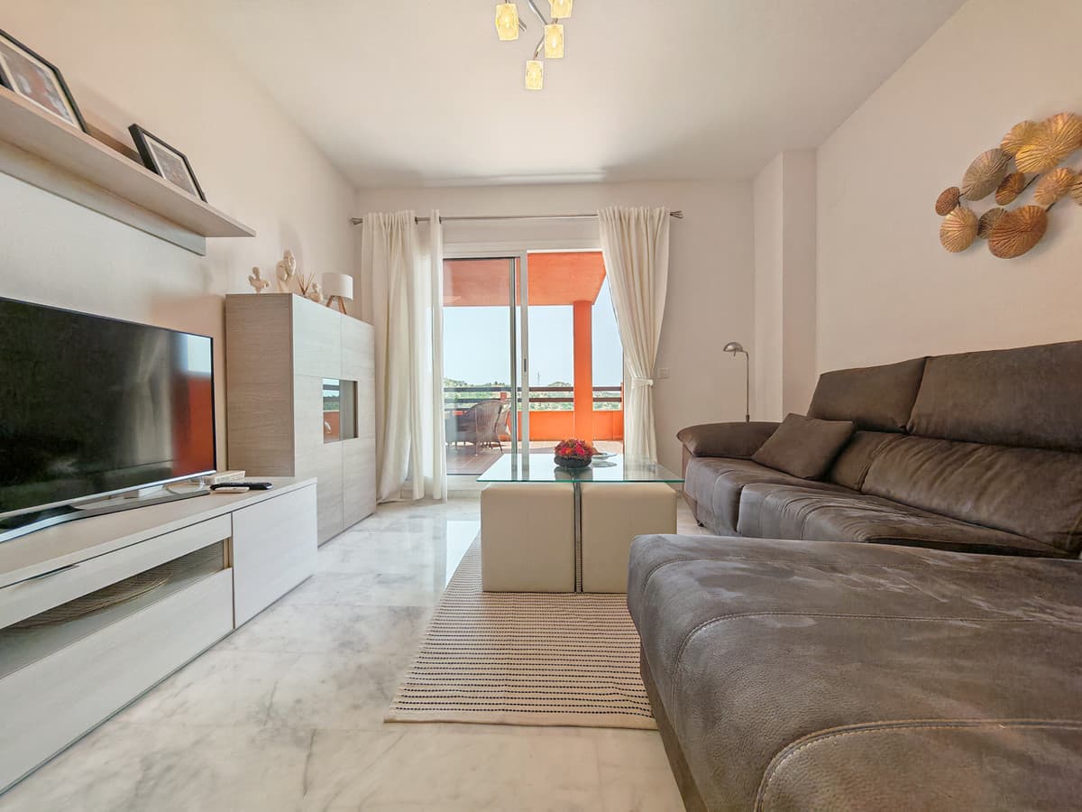 Middle Floor Apartment in Reserva de Marbella — photo 2 of 10