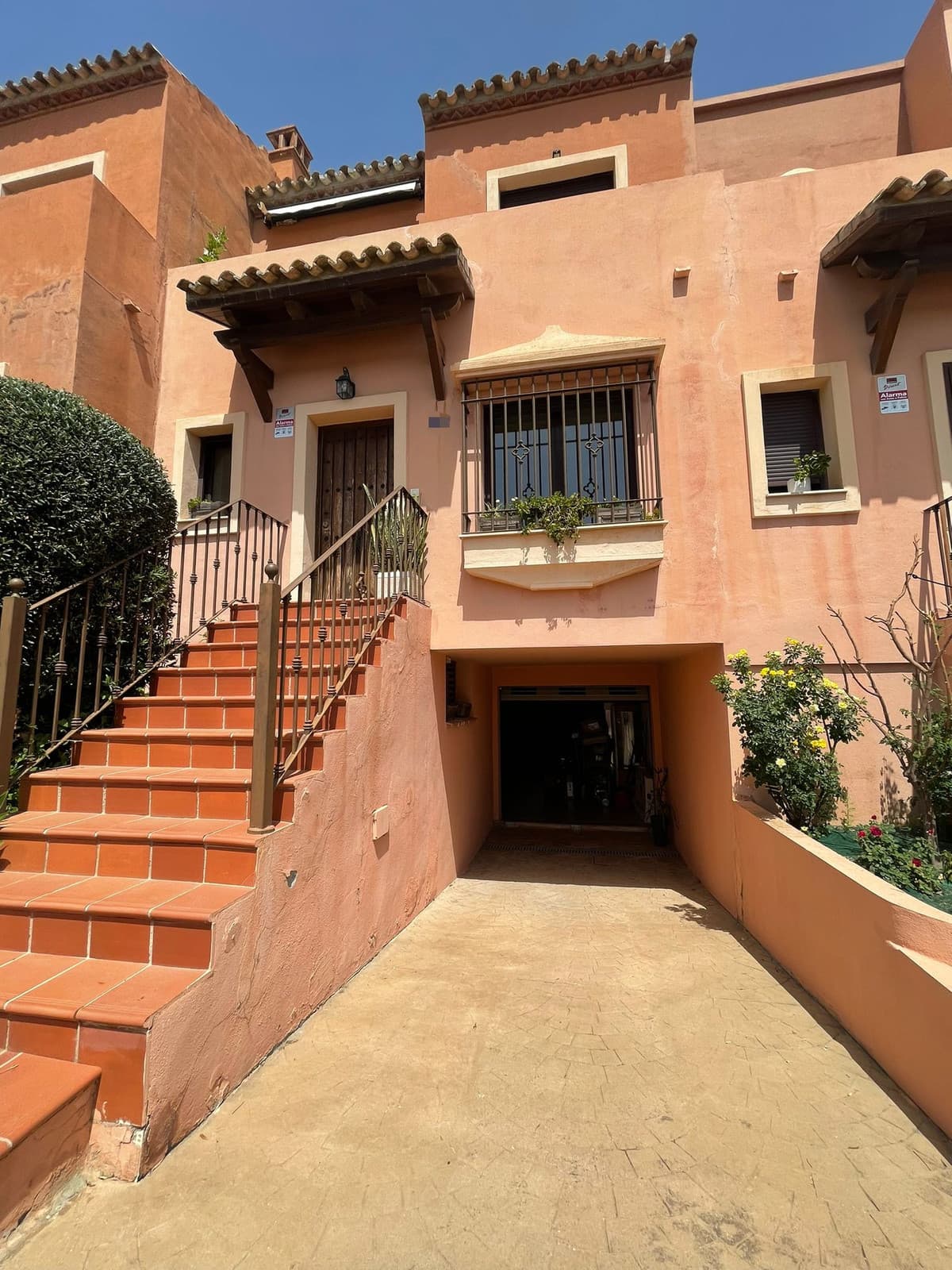 Townhouse in Estepona — photo 2 of 10