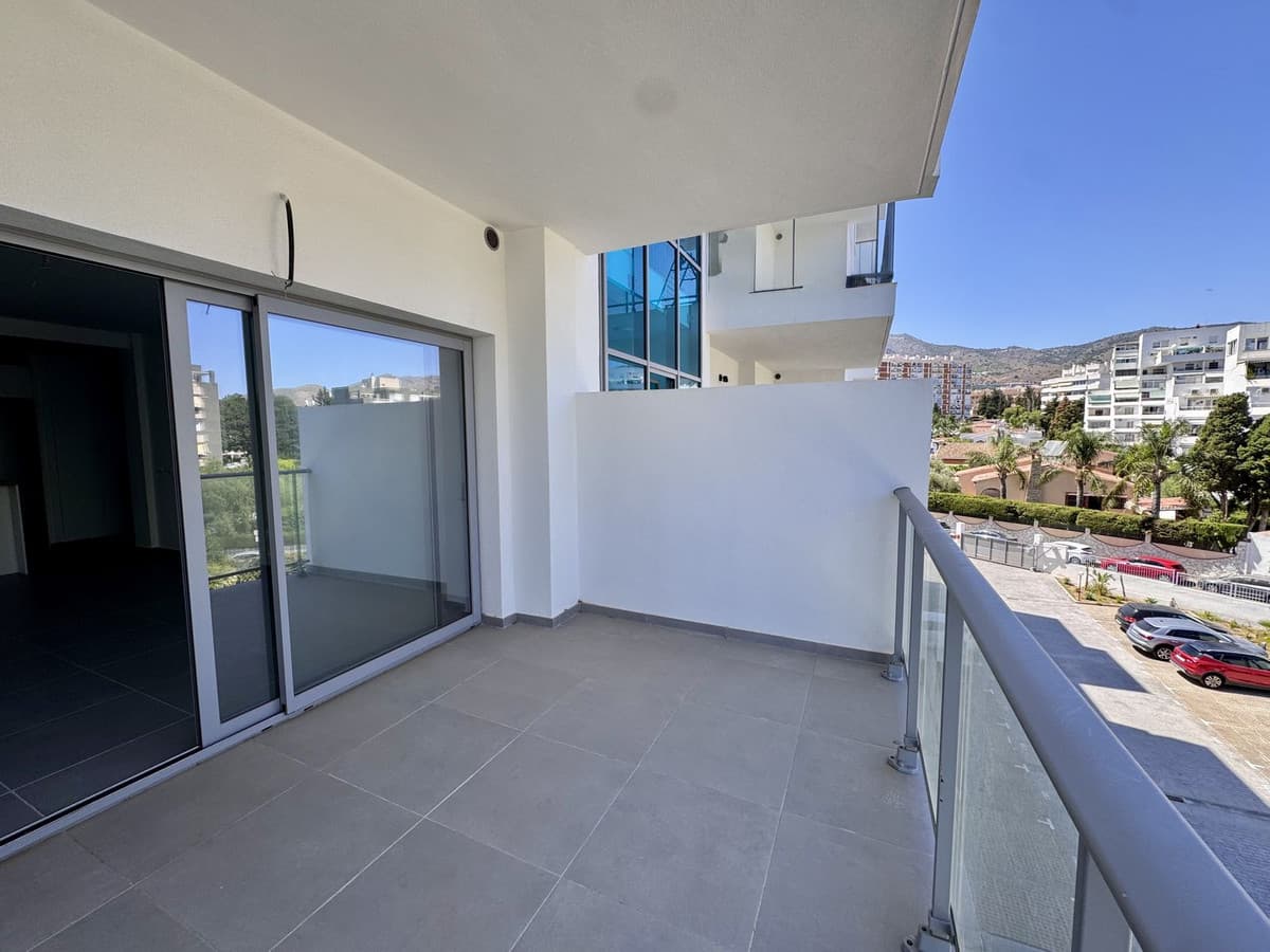 Middle Floor Apartment in Benalmadena Costa — photo 4 of 10