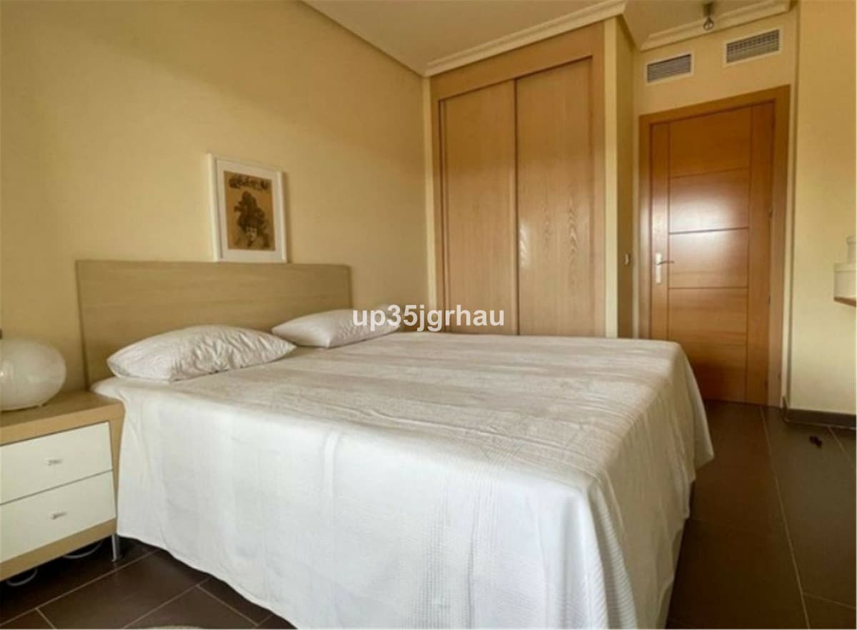 Middle Floor Apartment in Selwo — photo 3 of 10