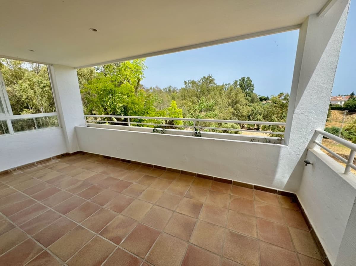 Middle Floor Apartment in Atalaya — photo 3 of 10