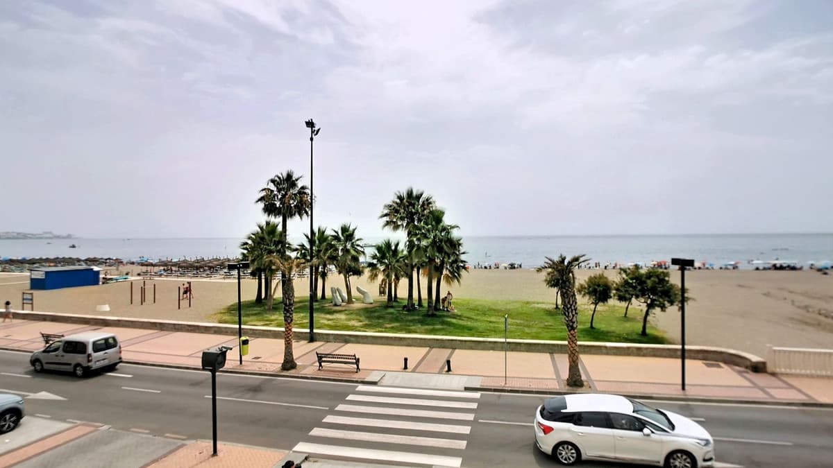 Middle Floor Apartment in Fuengirola — photo 1 of 10