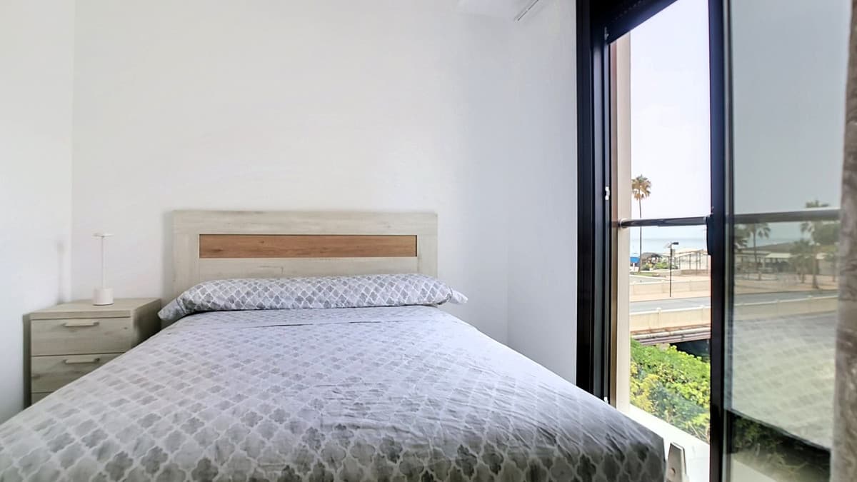 Middle Floor Apartment in Fuengirola — photo 7 of 10