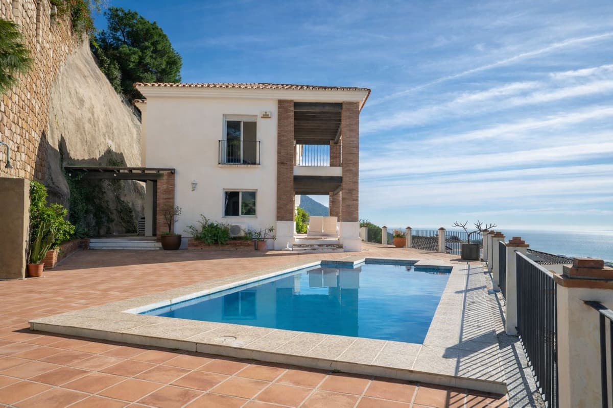 Detached Villa in Mijas — photo 1 of 10