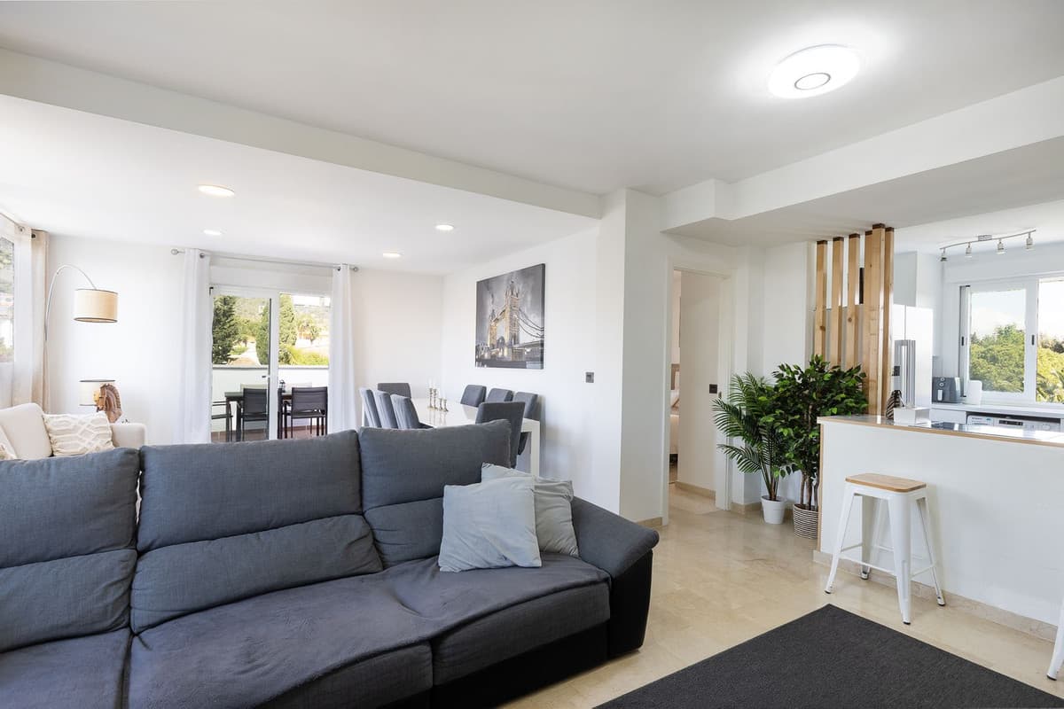 Top Floor Apartment in Torremolinos — photo 7 of 10