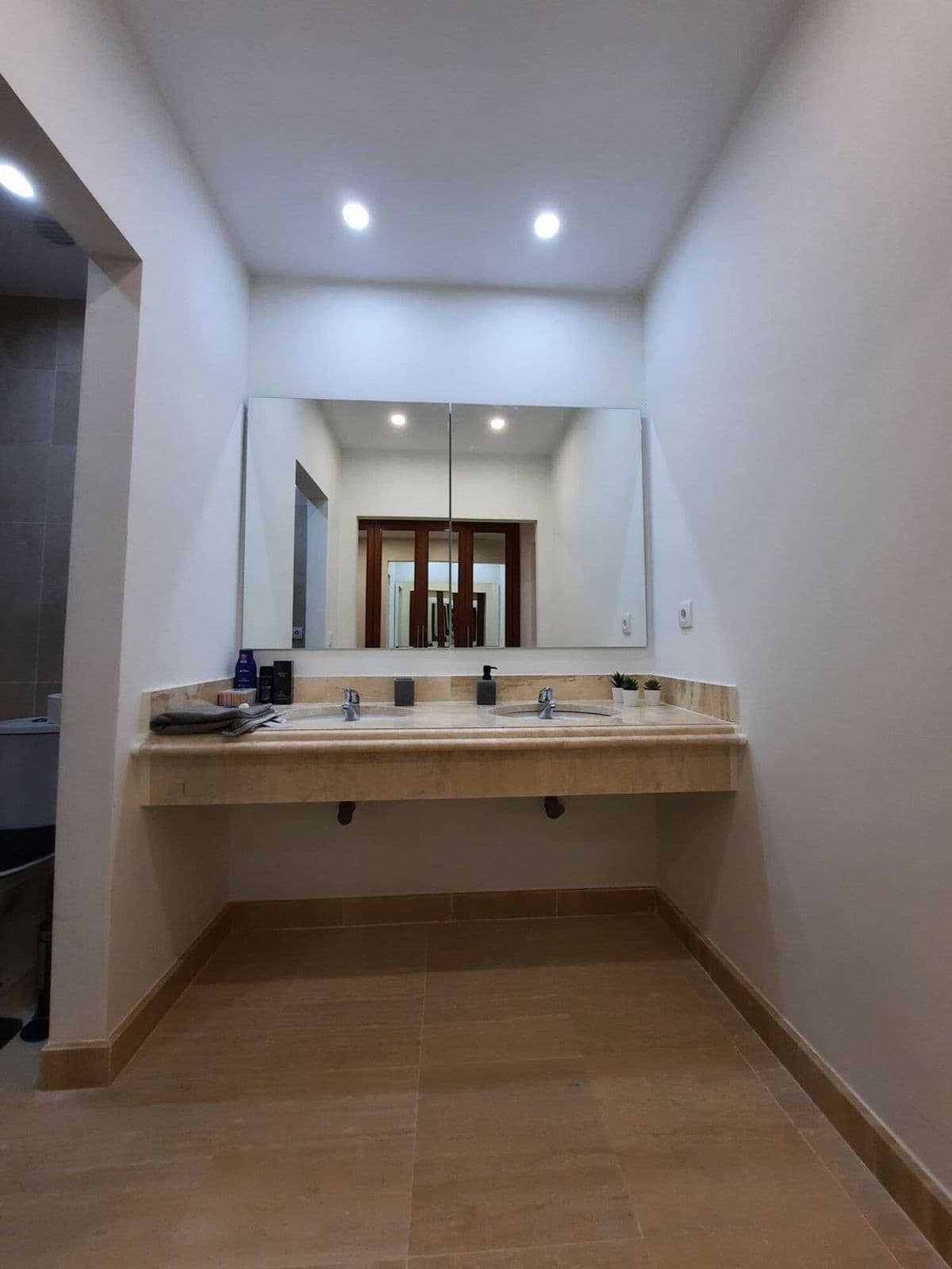 Middle Floor Apartment in Estepona — photo 9 of 10