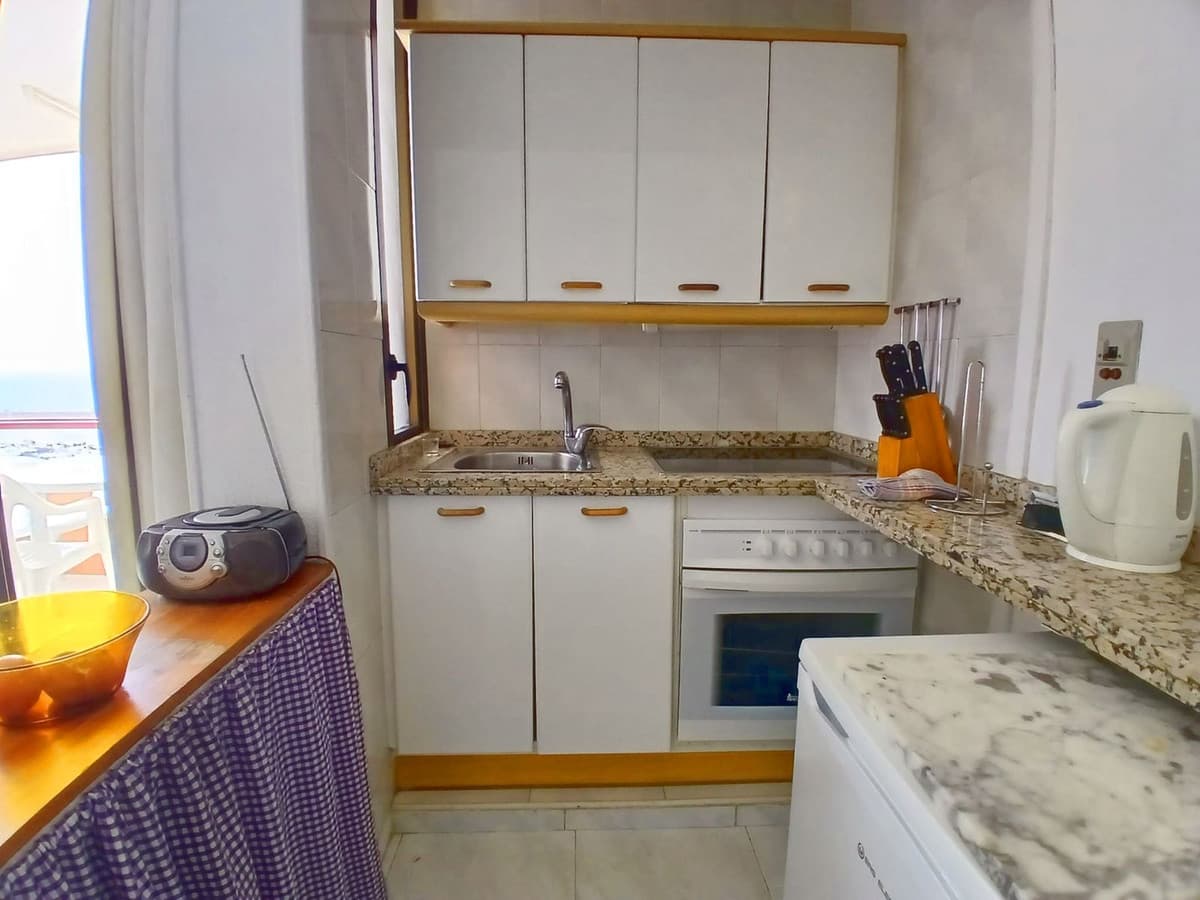 Middle Floor Apartment in Fuengirola — photo 9 of 10