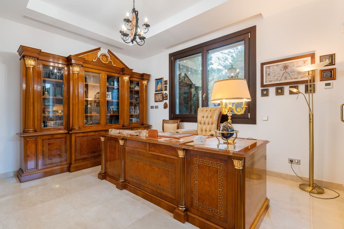 Detached Villa in Estepona — photo 9 of 10