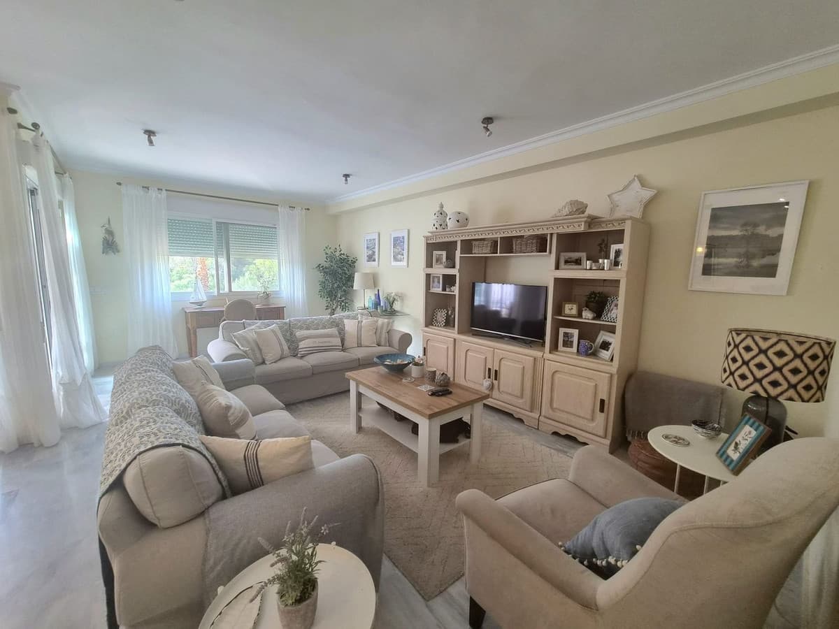 Townhouse in Alhaurin Golf — photo 3 of 10