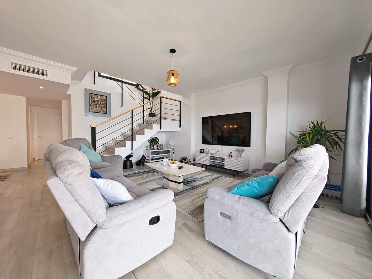 Townhouse in La Mairena — photo 4 of 10