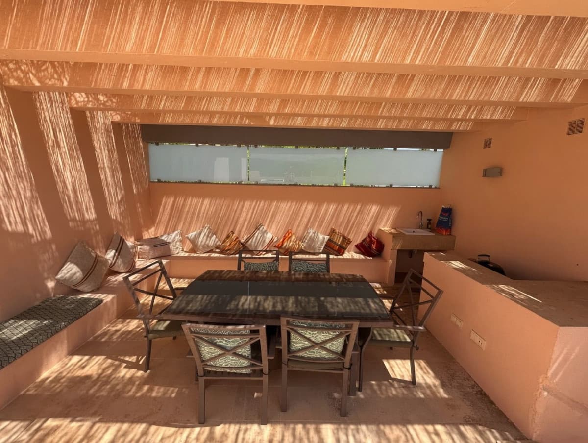 Semi-Detached House in San Enrique — photo 3 of 10