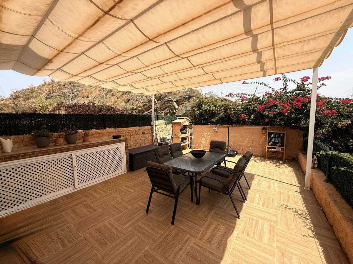 Townhouse in Cerros del Aguila — photo 4 of 10