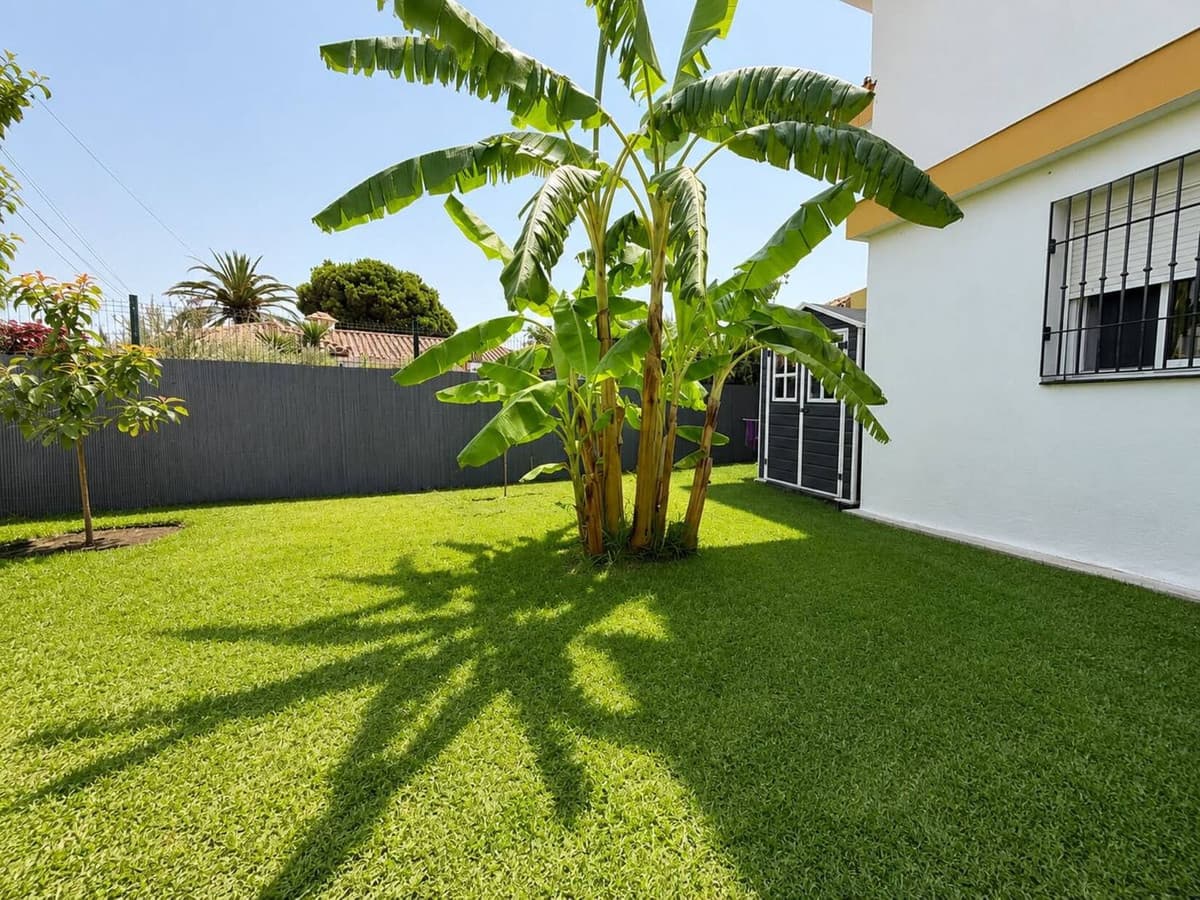 Ground Floor Apartment in El Chaparral — photo 9 of 10