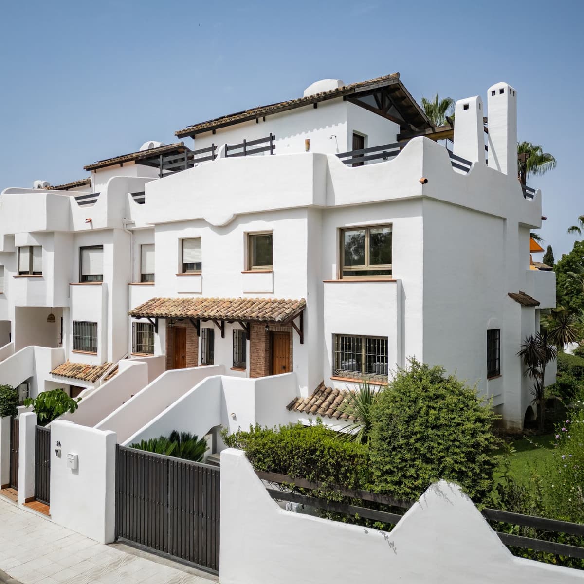 Semi-Detached House in Marbella — photo 4 of 10