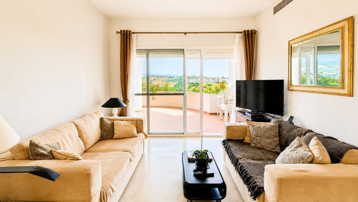 Ground Floor Apartment in Estepona — photo 5 of 10
