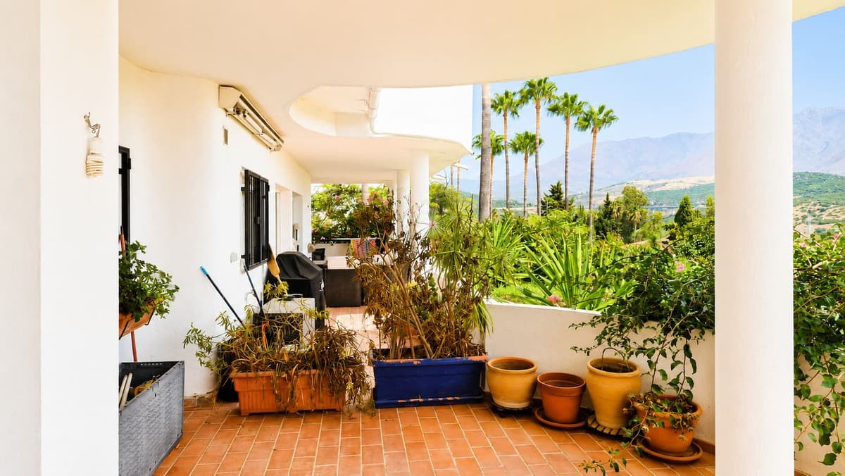 Ground Floor Apartment in Estepona — photo 6 of 10