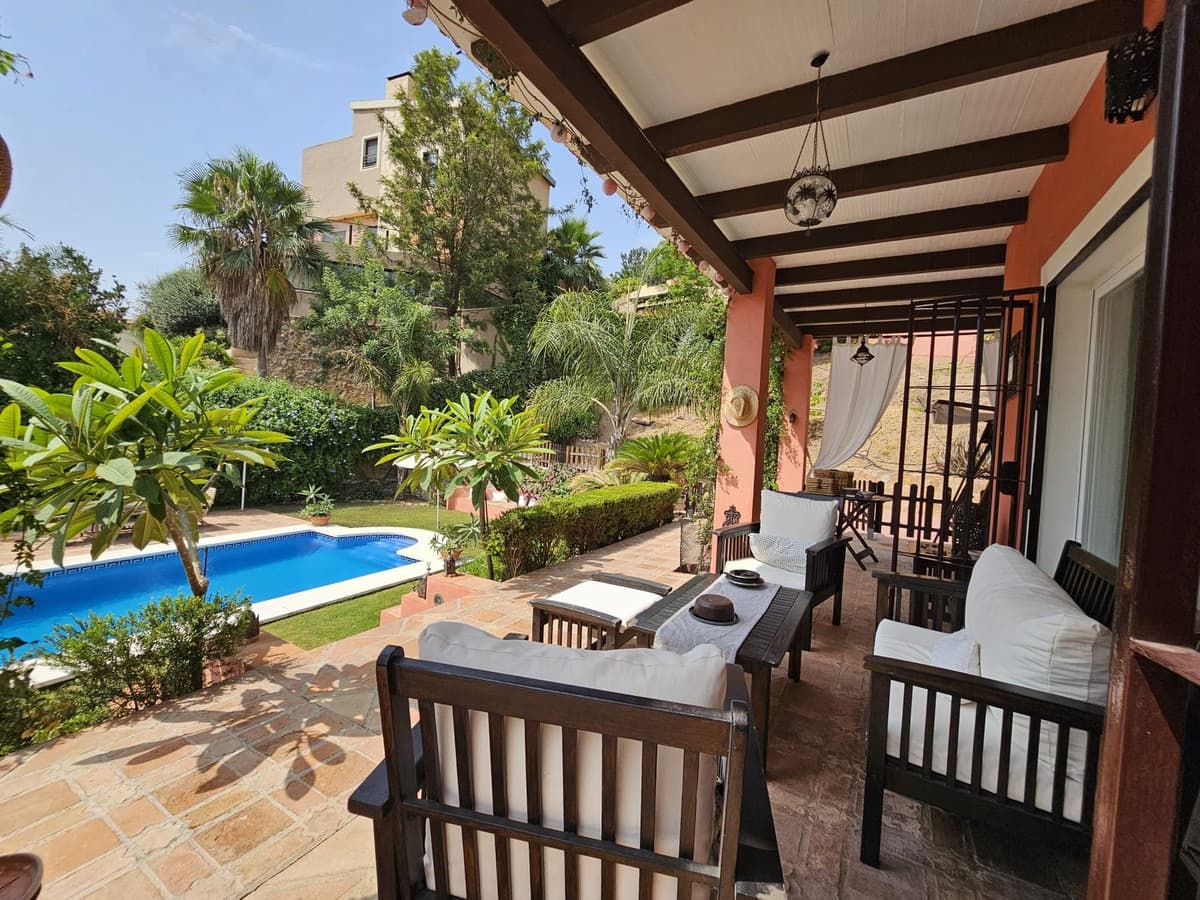 Detached Villa in Pinares de San Antón — photo 3 of 10