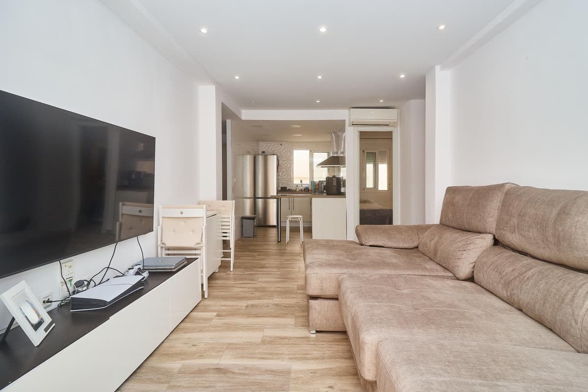 Middle Floor Apartment in Fuengirola — photo 3 of 10