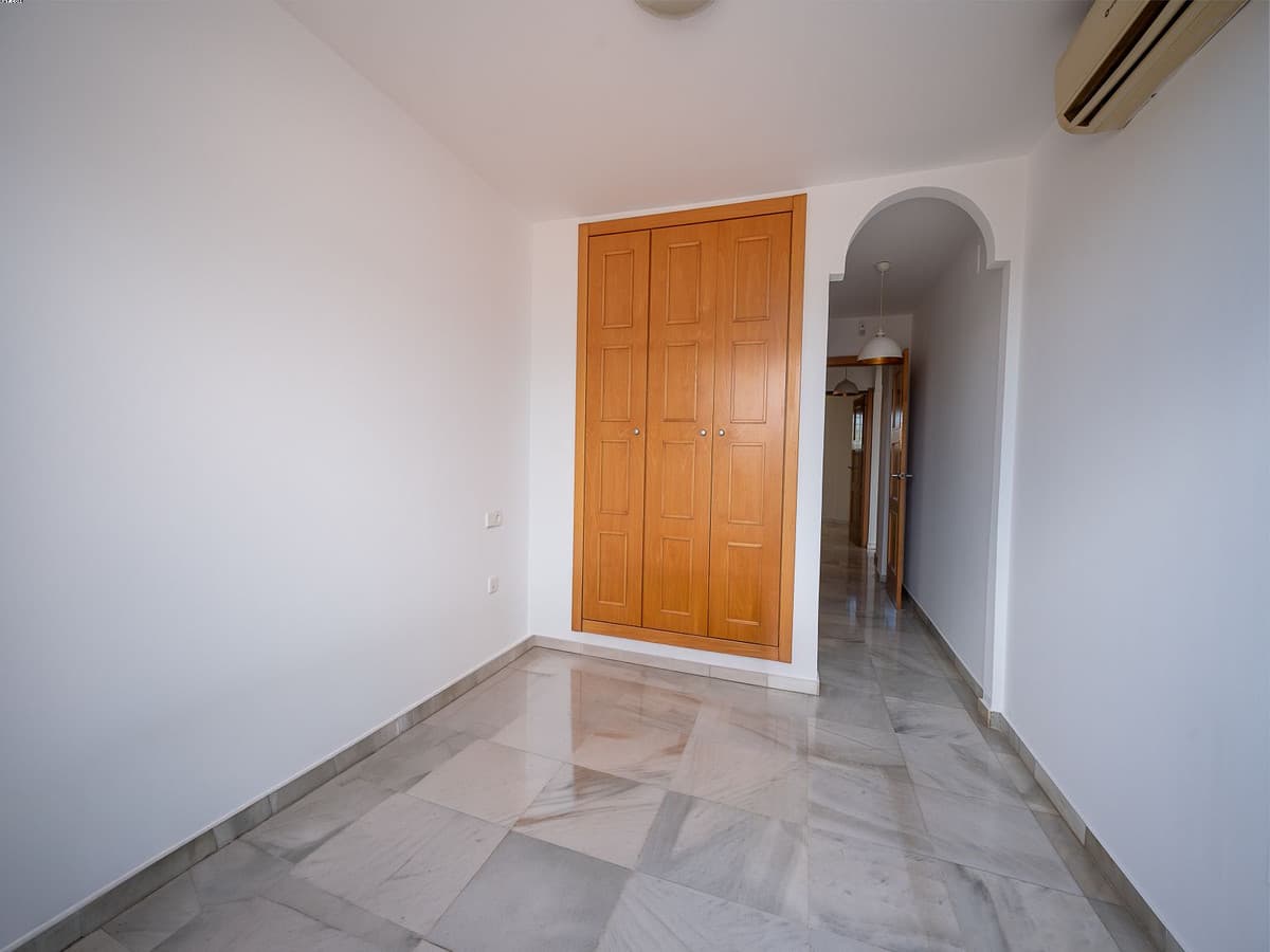 Middle Floor Apartment in La Cala de Mijas — photo 9 of 10