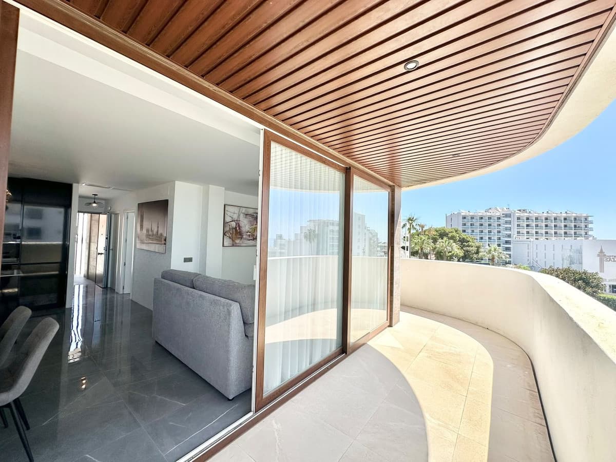 Middle Floor Apartment in Benalmadena Costa — photo 1 of 10