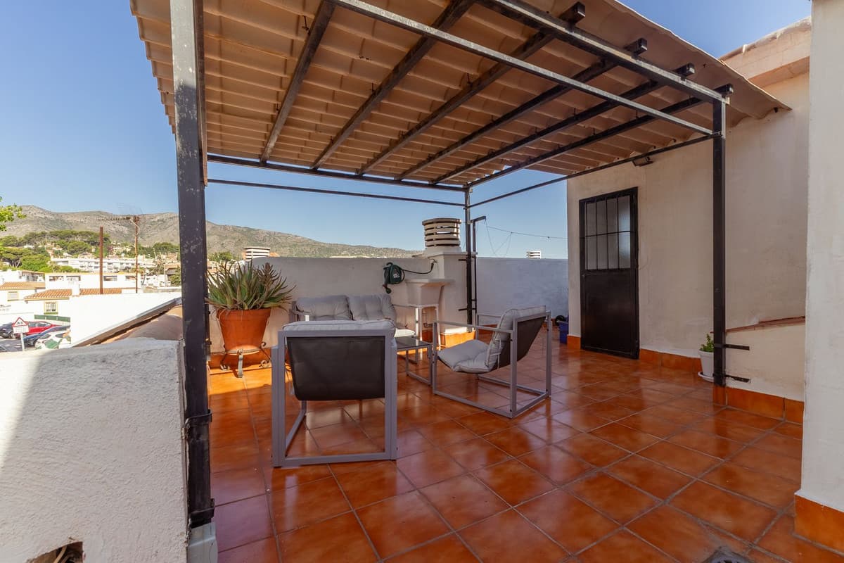 Townhouse in Torremolinos — photo 1 of 10
