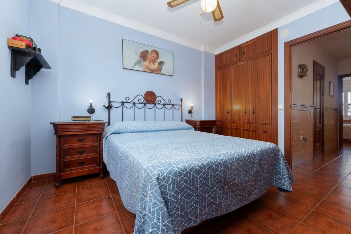 Townhouse in Torremolinos — photo 8 of 10
