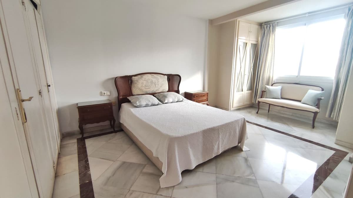 Middle Floor Apartment in Puerto Banús — photo 6 of 6