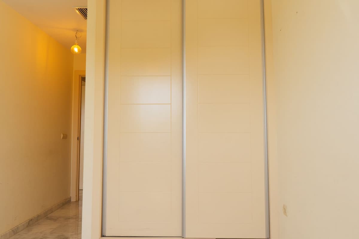 Middle Floor Apartment in Estepona — photo 9 of 10