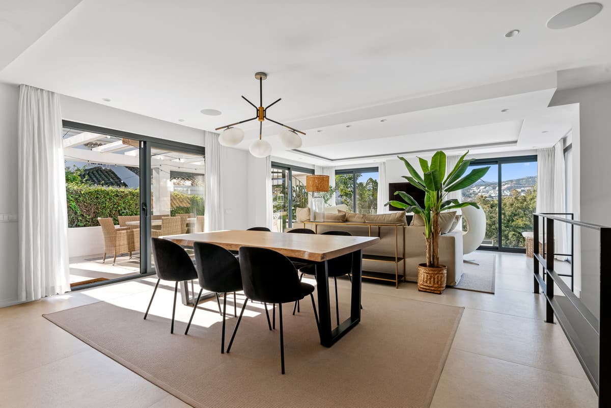 Detached Villa in Nueva Andalucía — photo 4 of 10