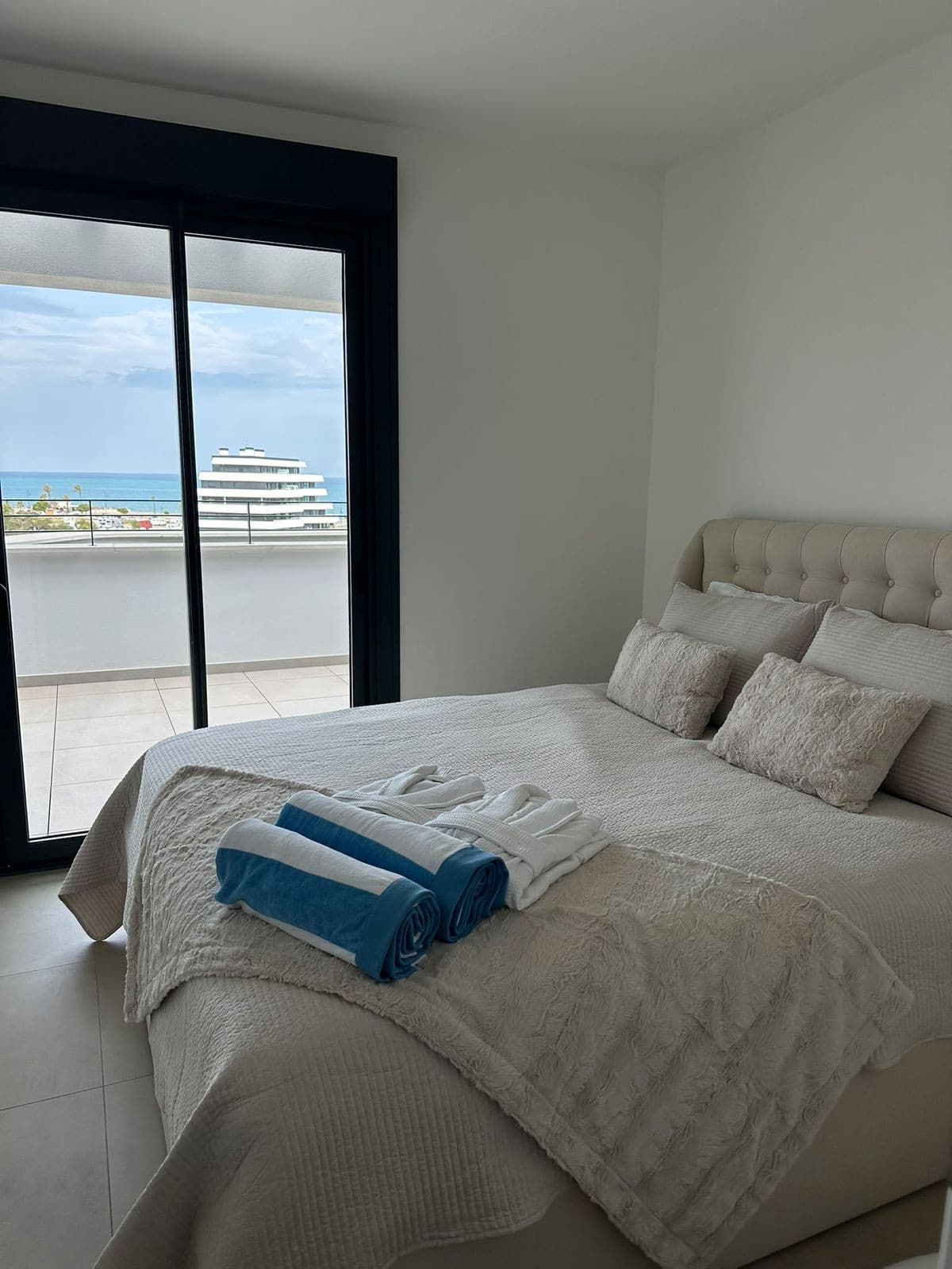 Penthouse in Torremolinos — photo 3 of 10