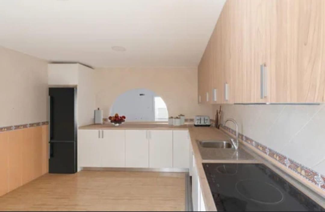 Townhouse in Recinto Ferial — photo 7 of 10
