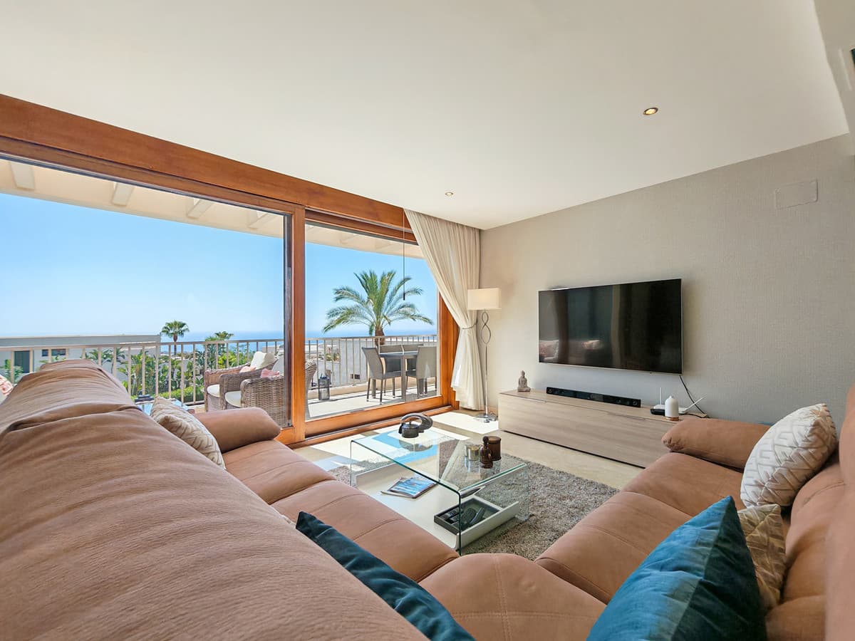 Middle Floor Apartment in Altos de los Monteros — photo 2 of 10