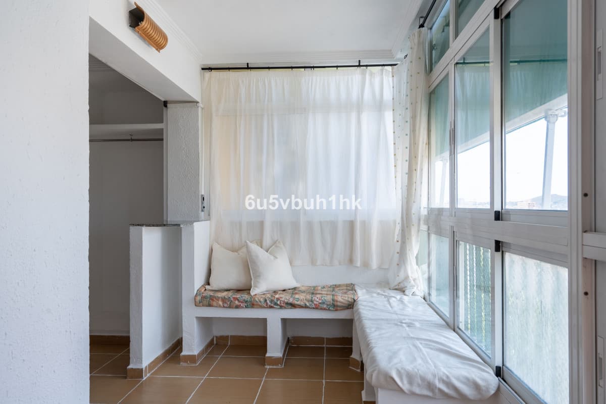 Middle Floor Apartment in Fuengirola — photo 10 of 10