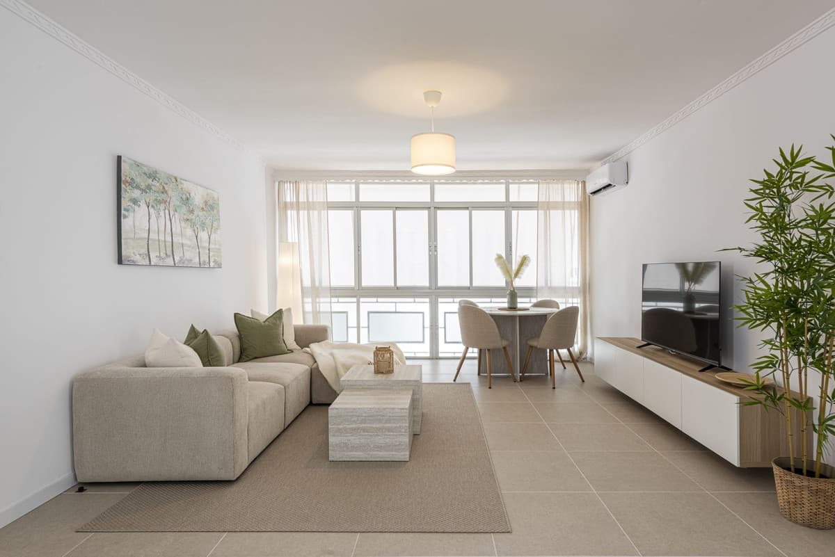 Middle Floor Apartment in Estepona — photo 4 of 10